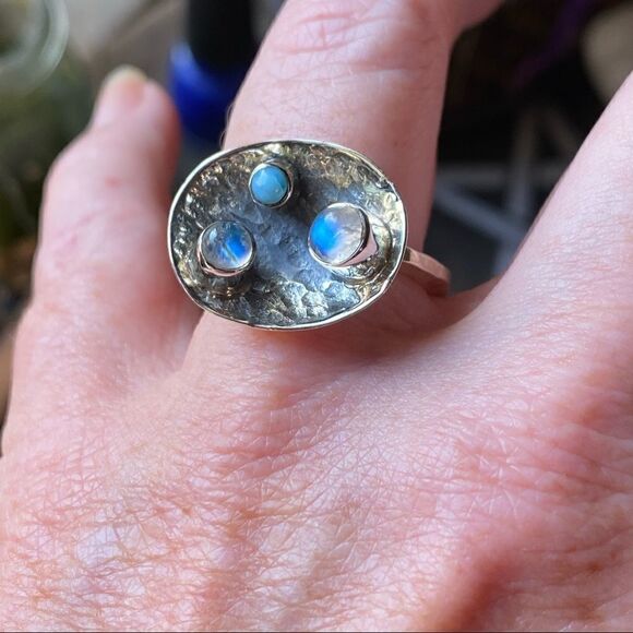 Larimar & Moonstone Israeli Hammered Sterling Silver Ring Size 9.5 - Picture 3 of 15